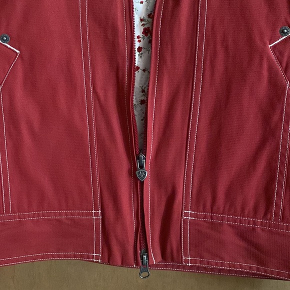 Ariat women’s water resistant lined western type jacket. - Picture 5 of 8